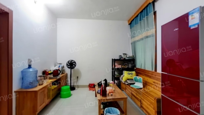 导航站小区二手房实景图