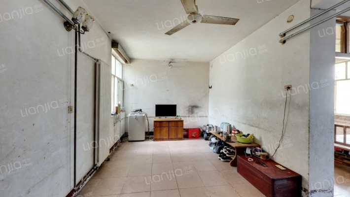 六厂东街二手房实景图