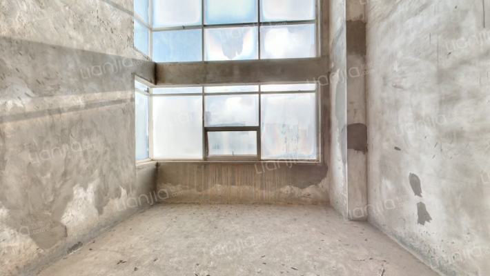 万安盛世年华二期二手房实景图