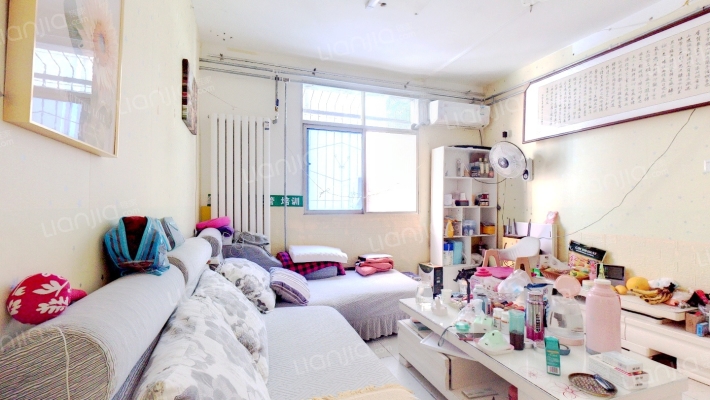 互助路18号院二手房实景图