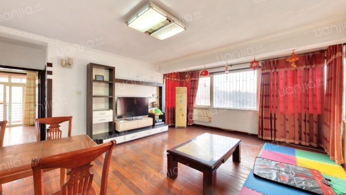 恩马山庄二手房实景图