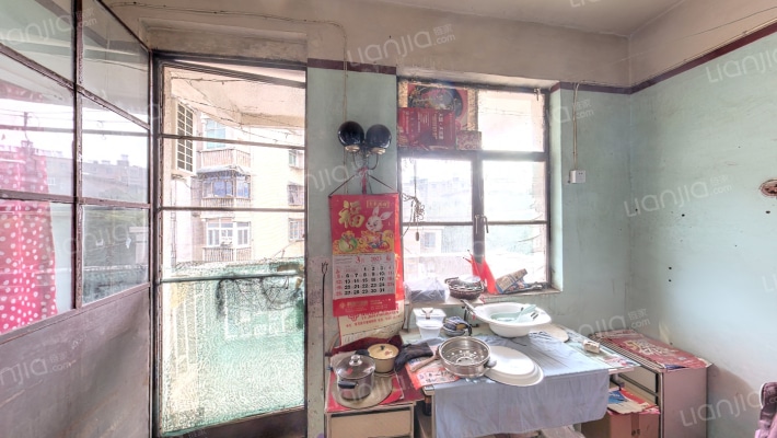 安庆石化四号路生活区二手房实景图