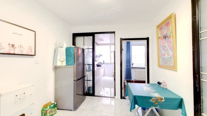 轻铁湖光花园二期二手房实景图