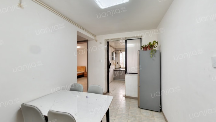 桃农小区二手房实景图