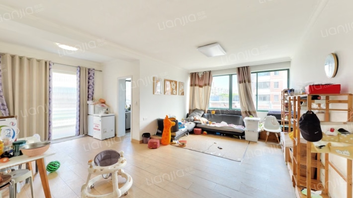 华东汽配水暖城二手房实景图