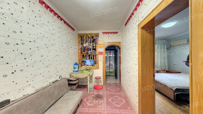 鹊桥小区四村二手房实景图