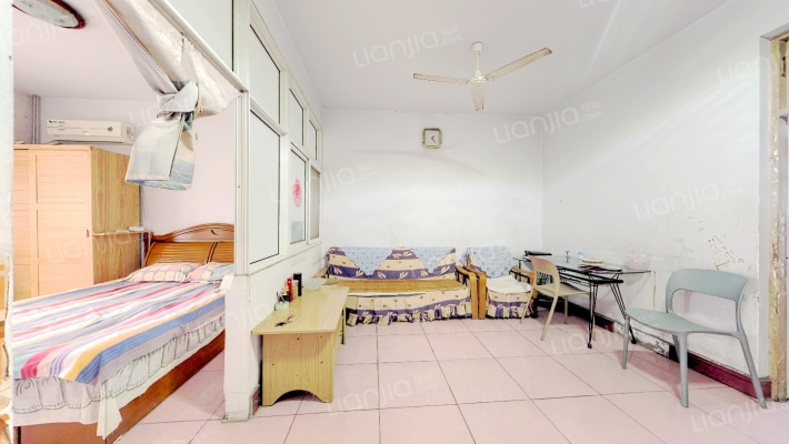 宏莲花园二手房实景图