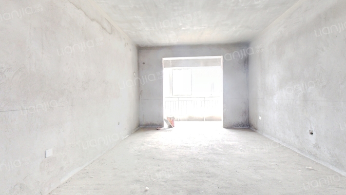 翡翠华庭二手房实景图