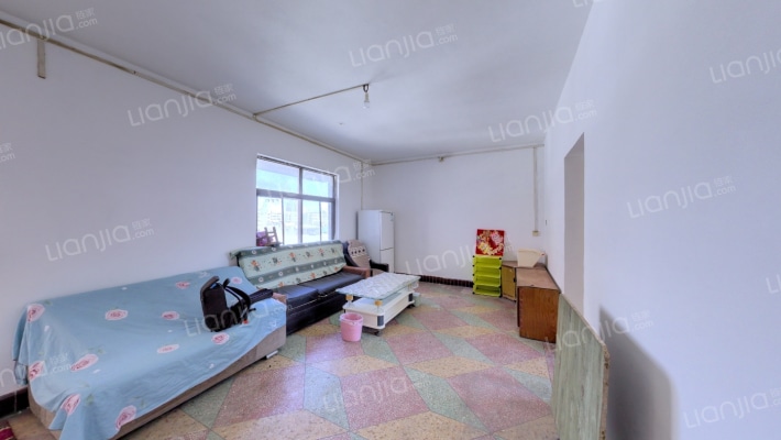 一纸厂家属院二手房实景图