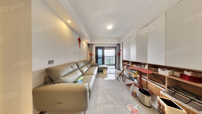 金地峰境瑞府二期二手房实景图