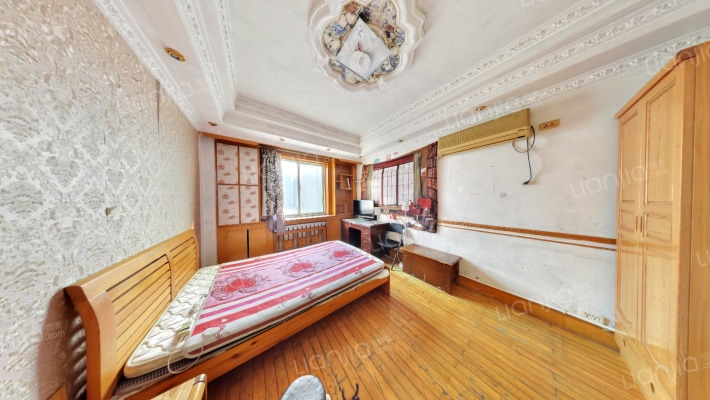 辽歌家属楼二手房实景图