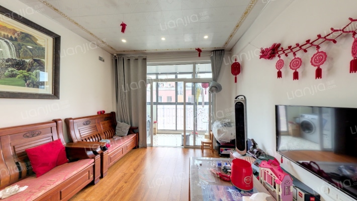 松花江路124号二手房实景图