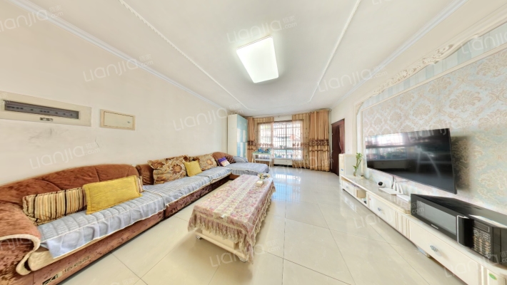 东福苑A区二手房实景图