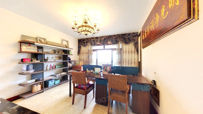 和泓四季B1区二手房实景图