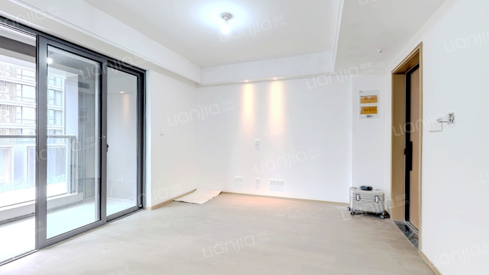 金融湾晶琇二手房实景图