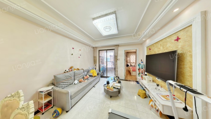 贵安新天地贵泉苑二手房实景图