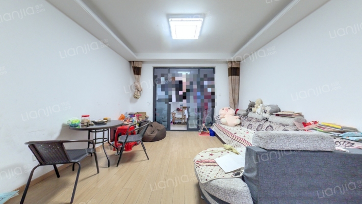 堰湖山庄西区二手房实景图