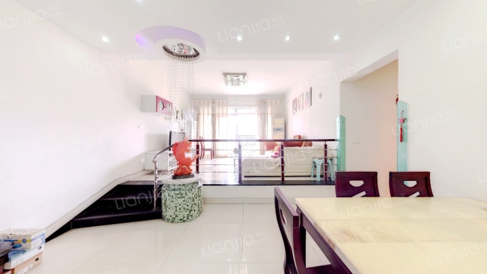 鸿恩丽舍二手房实景图