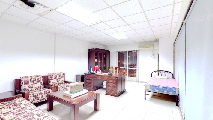 琛赢大厦二手房实景图