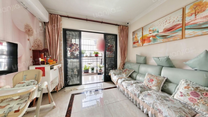 蓝海瑞园二手房实景图