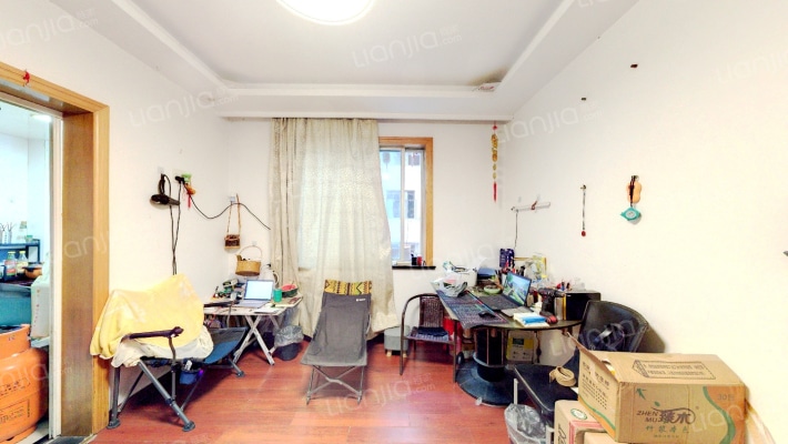 旦旦新村二手房实景图