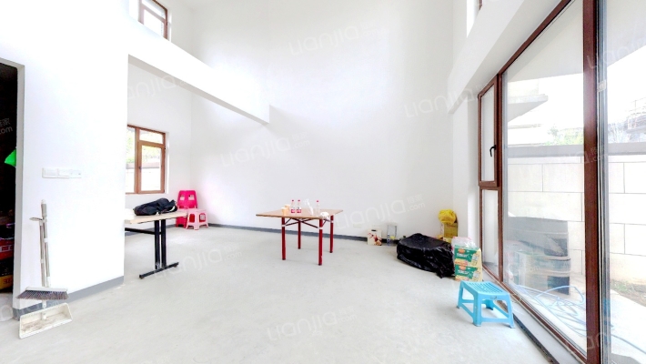 新希望锦麟河院东院二手房实景图