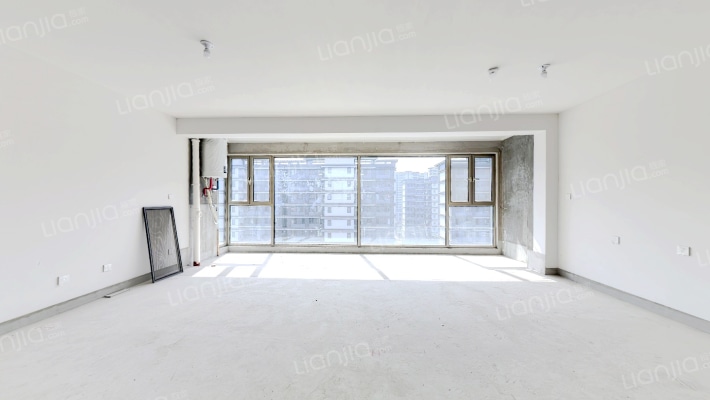 中电建国誉府二手房实景图