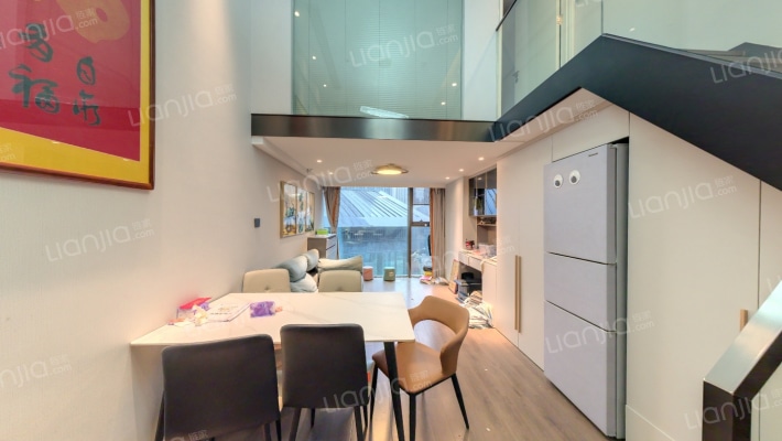 达美寰宇中心二手房实景图