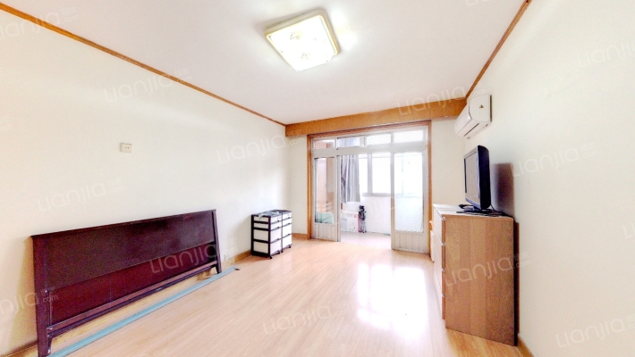 商城路1317弄二手房实景图