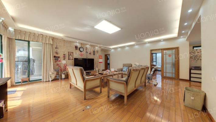 天鹅堡二手房实景图