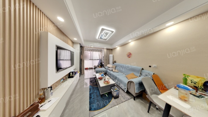 绿地境启澜庭南区二手房实景图