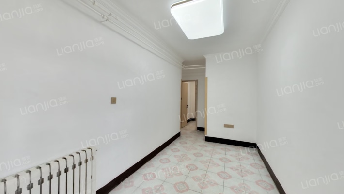 革新中街23号二手房实景图