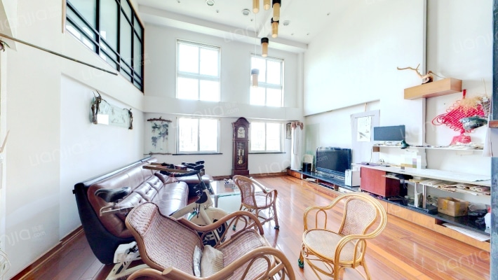 丽都名邸二手房实景图