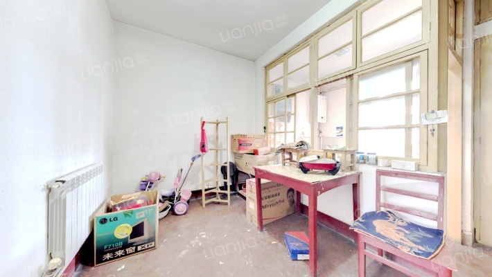 沈场警苑二手房实景图