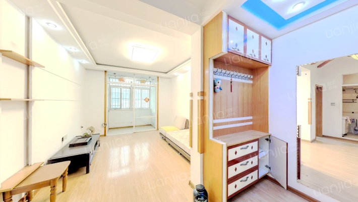 金宝花园二期二手房实景图