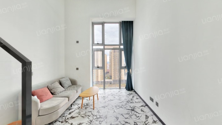 绿地东海岸海湾风尚中心铂俪湾二手房实景图