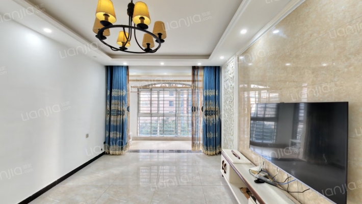 中央城邦二手房实景图