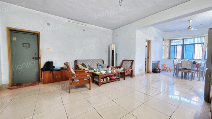 襄阳市委老干部局生活区二手房实景图