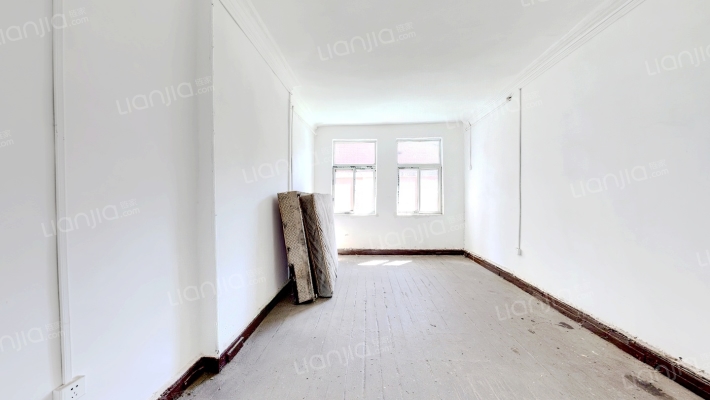 隆泰里二手房实景图