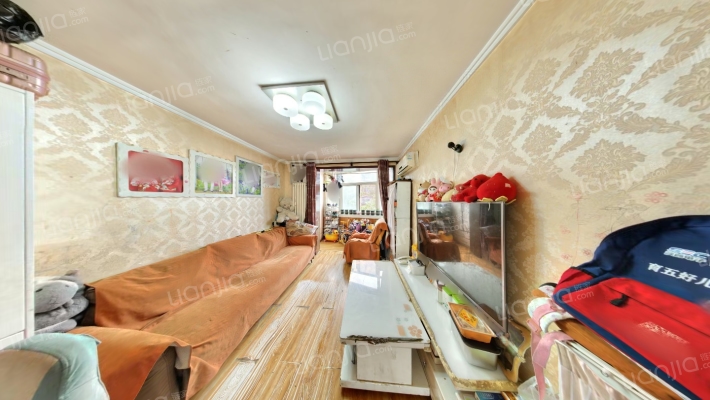 西安卫光电工厂小区二手房实景图