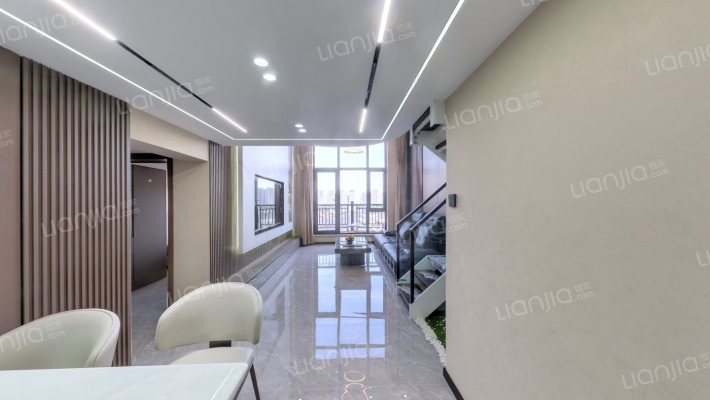 天空之城二手房实景图