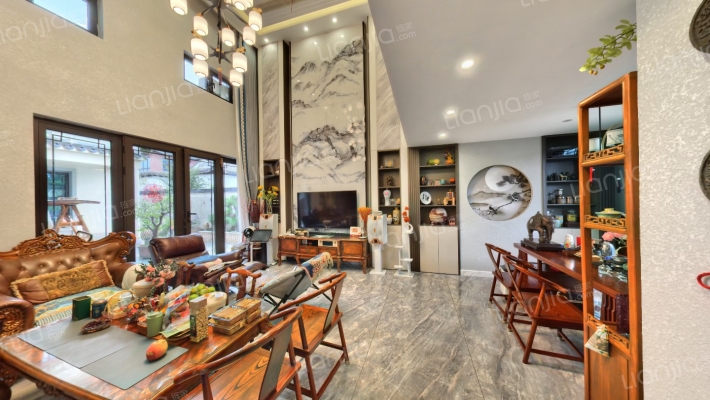 世茂龙湾五期二手房实景图