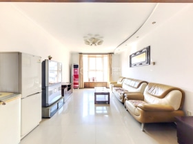 名流枫景洋房 南北通透三居 带地下室