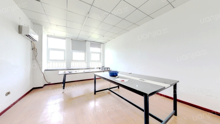 高铁时代广场二手房实景图