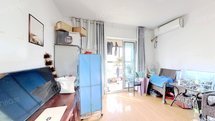 弘阳爱上花园二手房实景图