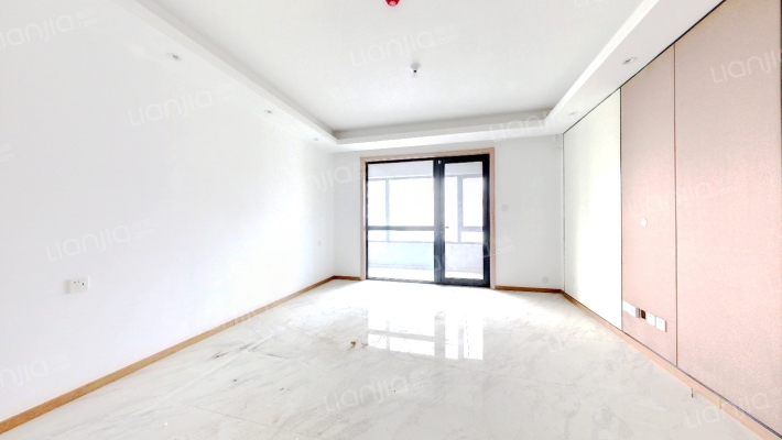 花样年碧云湾一期二手房实景图