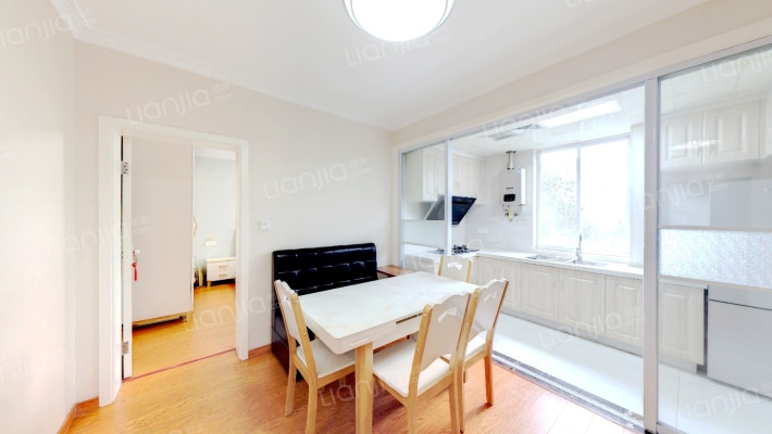 风光里一期二手房实景图