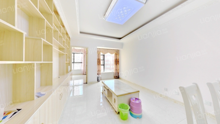 汇融广场二手房实景图