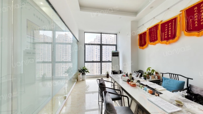 东二环泰禾广场一期二手房实景图
