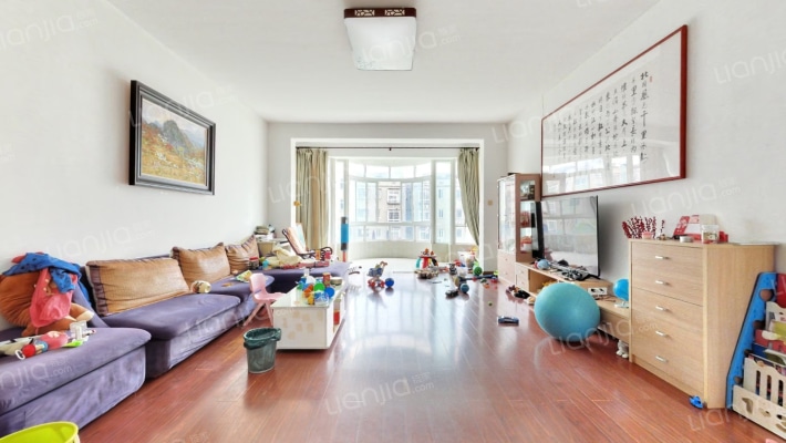 银企小区二手房实景图